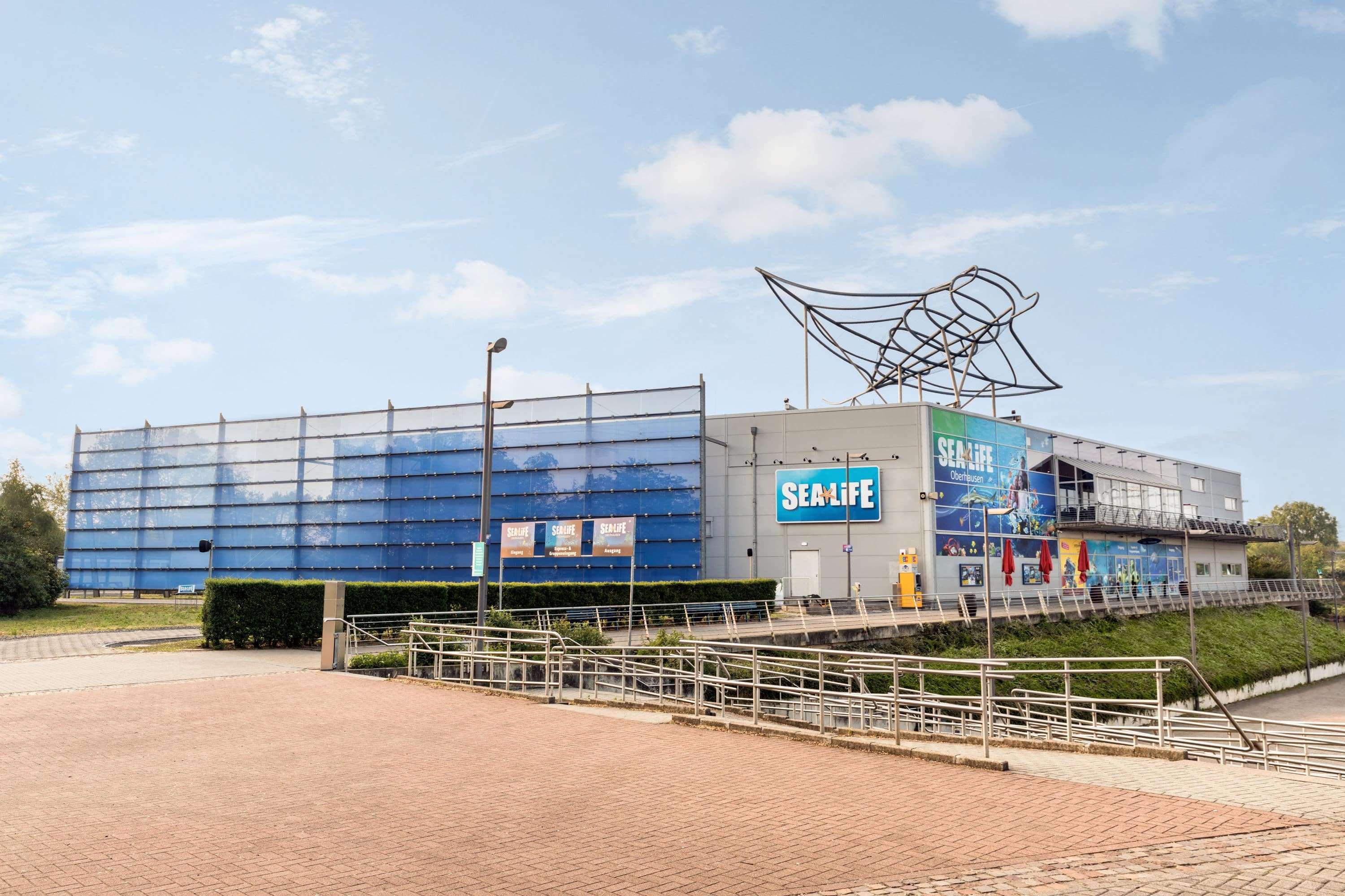 Hotel Super 8 By Wyndham Oberhausen Am Centro 3*